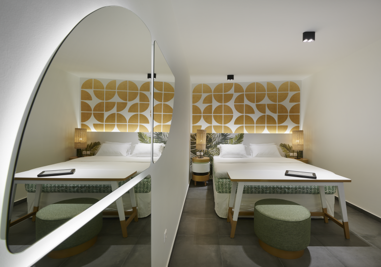 room 104 - 01